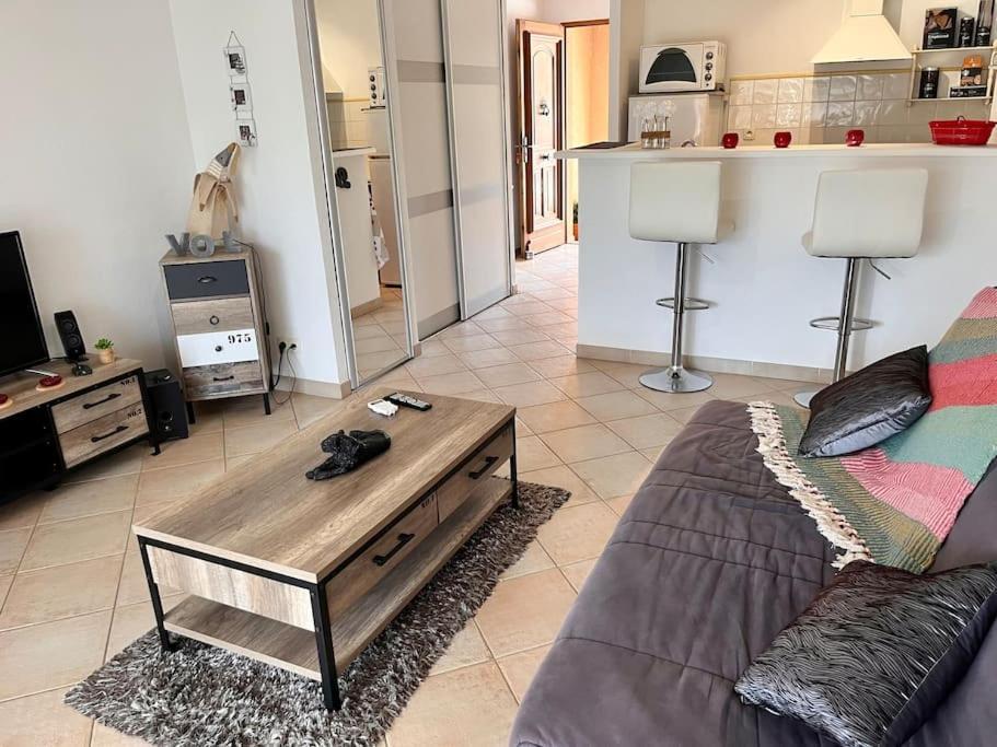 Joli Studio Tout Confort Proche Toutes Commodites Dans Residence Calme LʼÎle-Rousse Zewnętrze zdjęcie