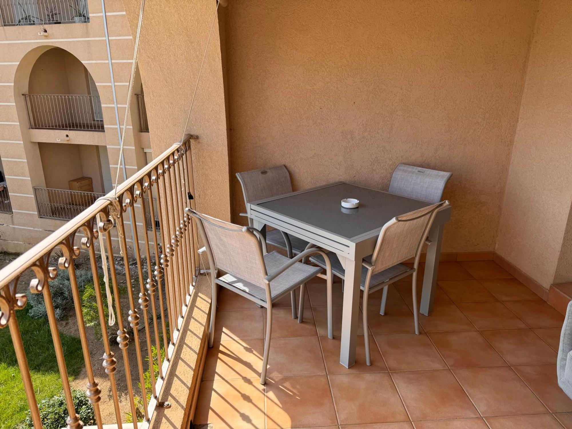 Joli Studio Tout Confort Proche Toutes Commodites Dans Residence Calme LʼÎle-Rousse Zewnętrze zdjęcie